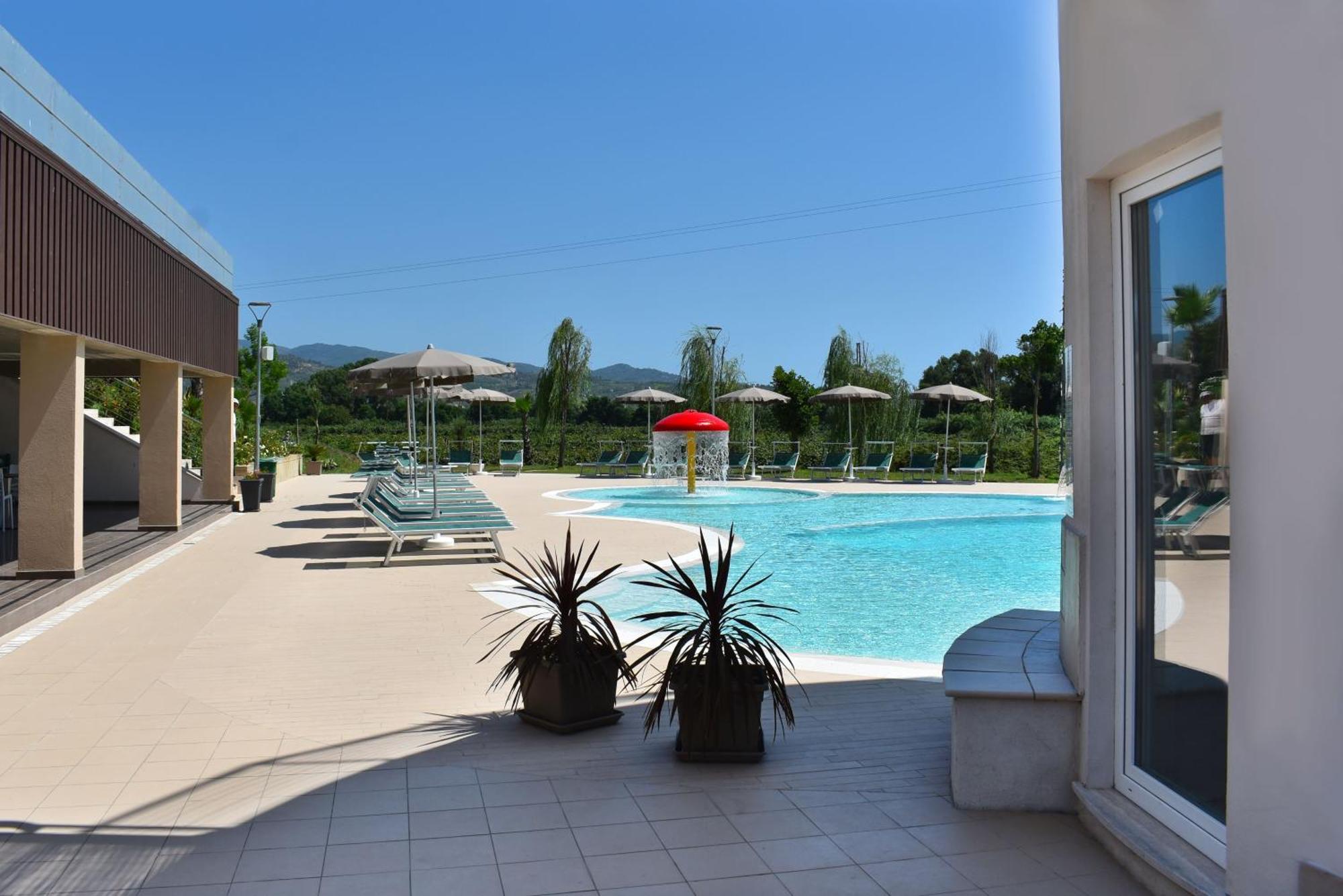 Hyele Accommodation Experience Casal Velino Esterno foto